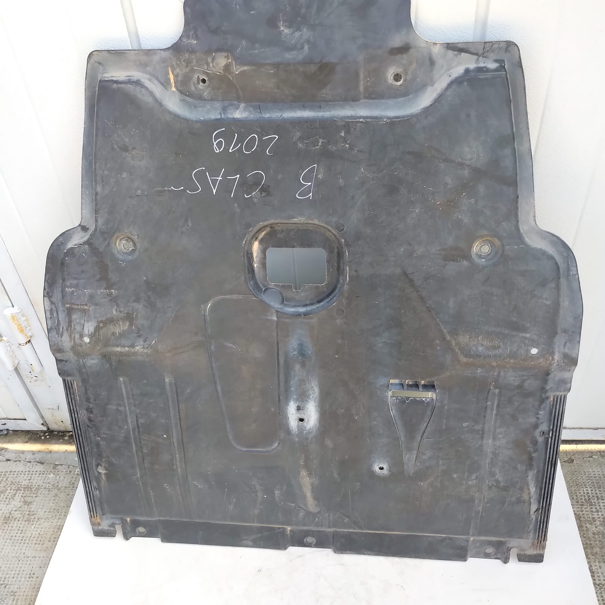 scut-motor-mercedes-b-class-w246-a2465200123-spate.jpg
