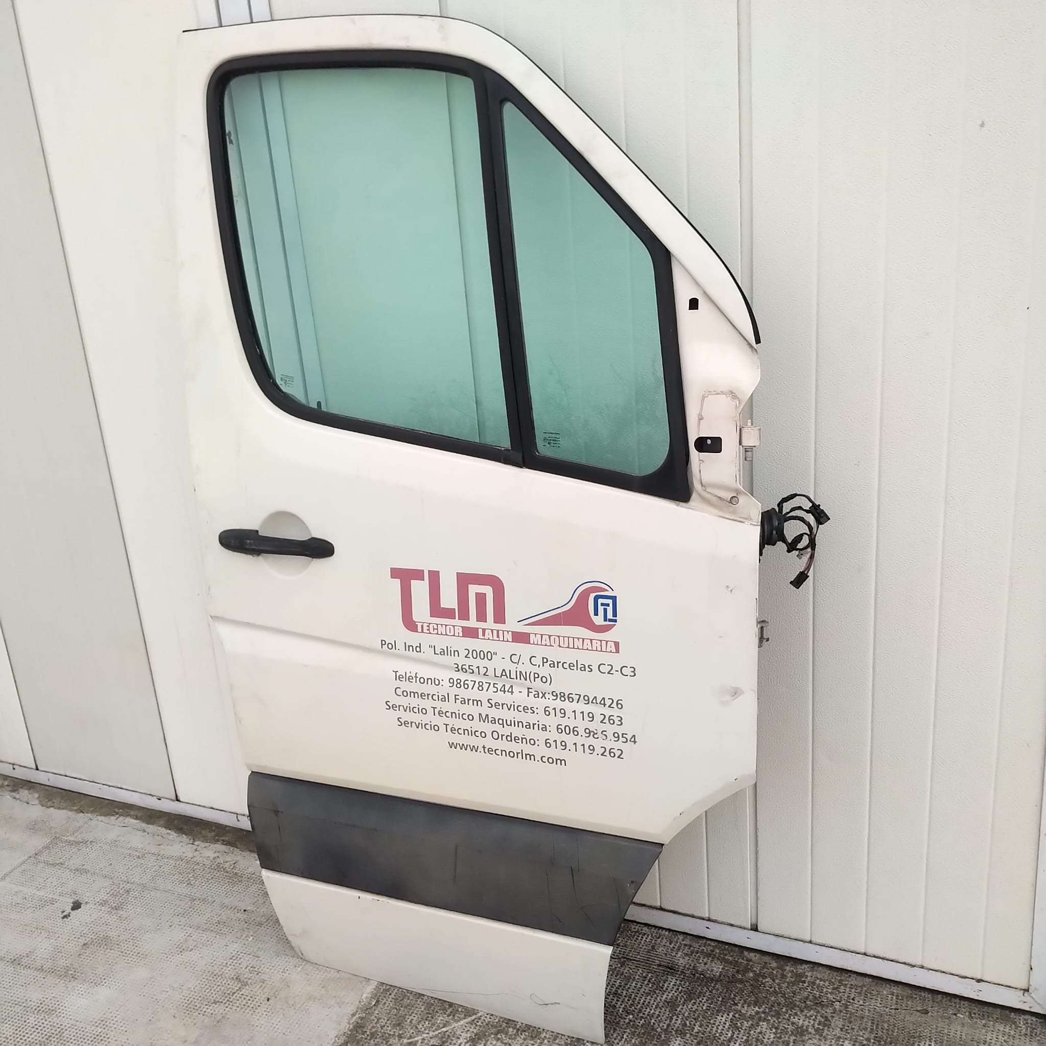 Ușă dreapta față Mercedes Sprinter W906 / VW Crafter (2006–2018), completă, albă